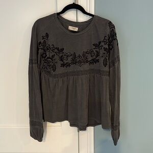 Embroidered Long Sleeve Babydoll Top- grey/black